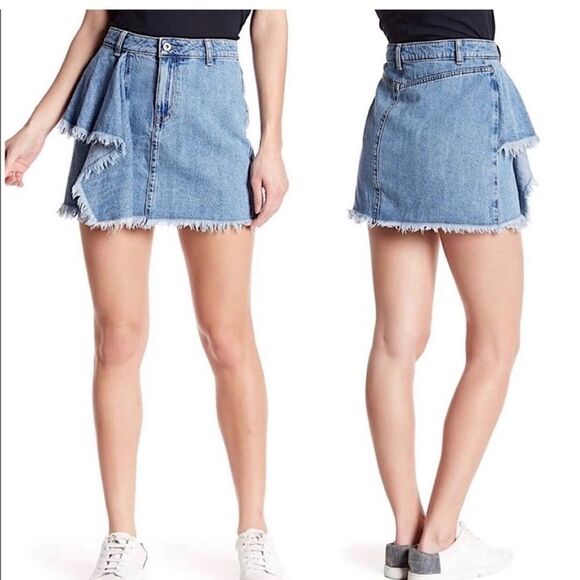 Melrose and Market Dresses & Skirts - Melrose And Market Asymmetrical Ruffle Frayed Distressed Denim Jean Skirt  BNWT